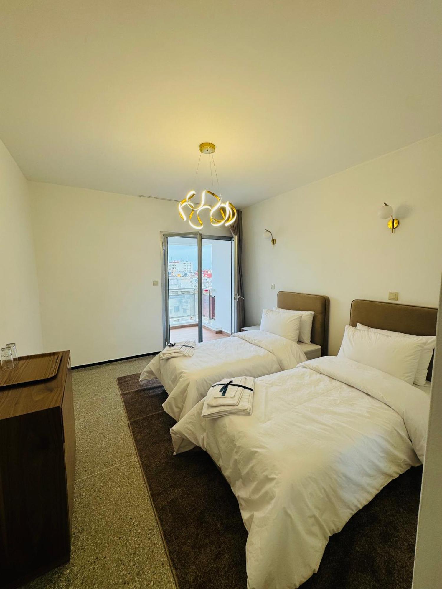 Appartement Spacieux - Bd Anfa 卡萨布兰卡 外观 照片