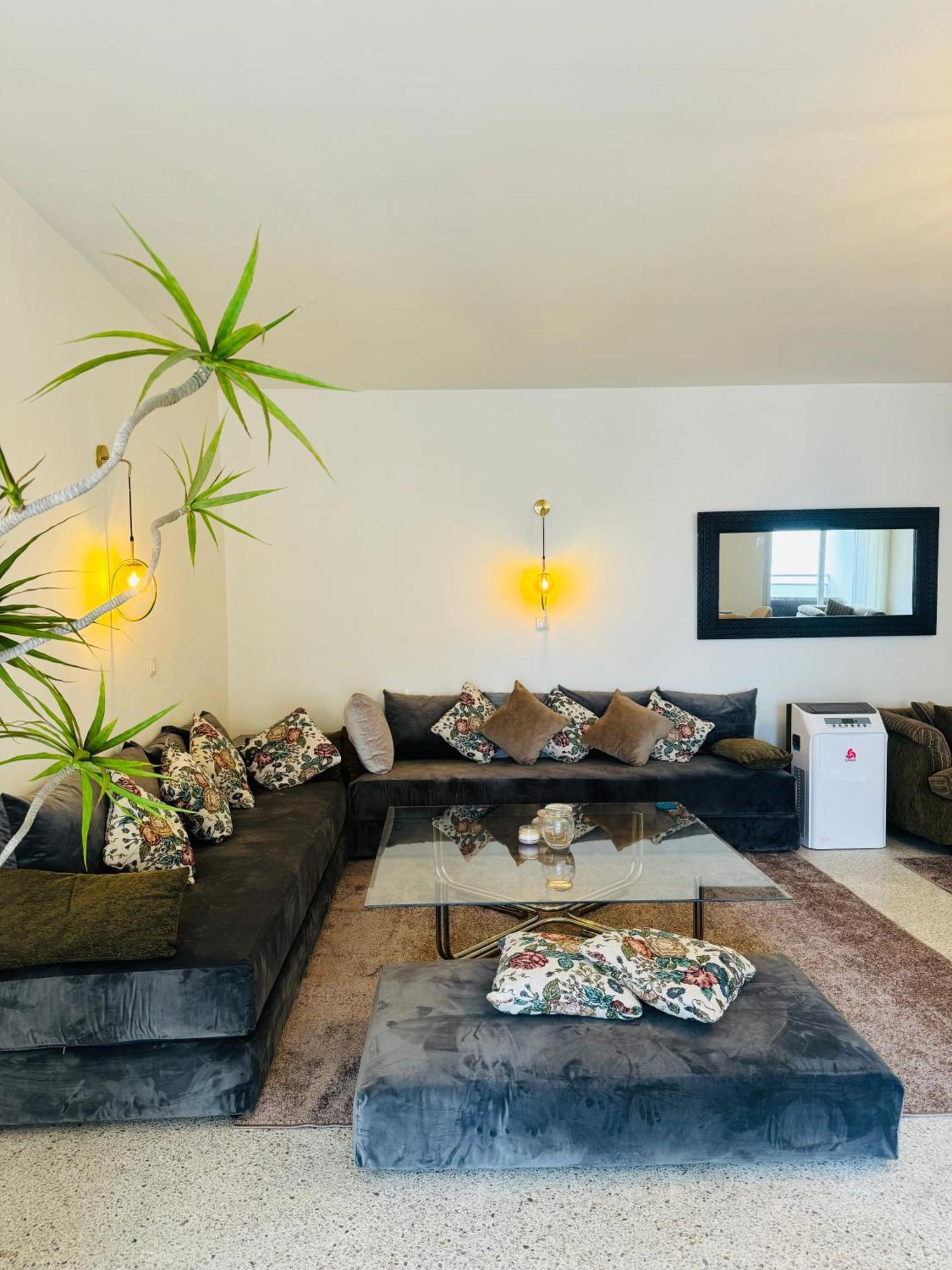 Appartement Spacieux - Bd Anfa 卡萨布兰卡 外观 照片