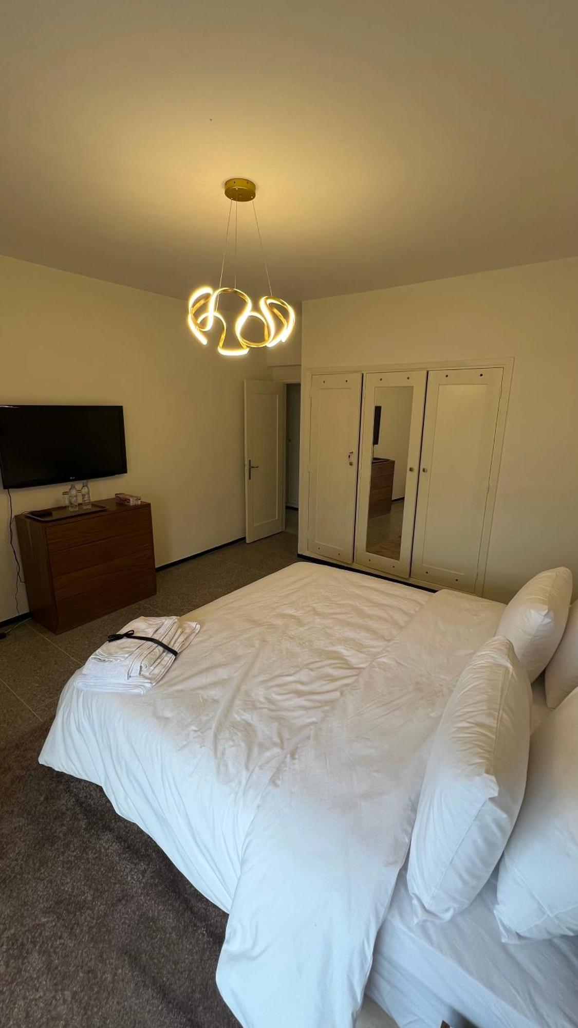 Appartement Spacieux - Bd Anfa 卡萨布兰卡 外观 照片