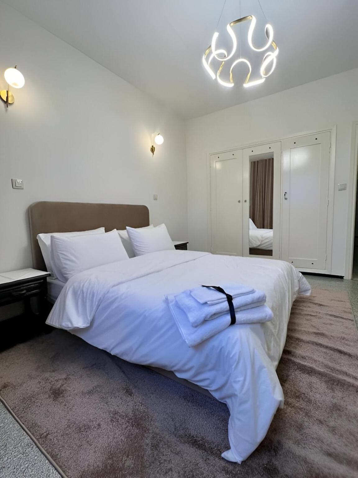 Appartement Spacieux - Bd Anfa 卡萨布兰卡 外观 照片